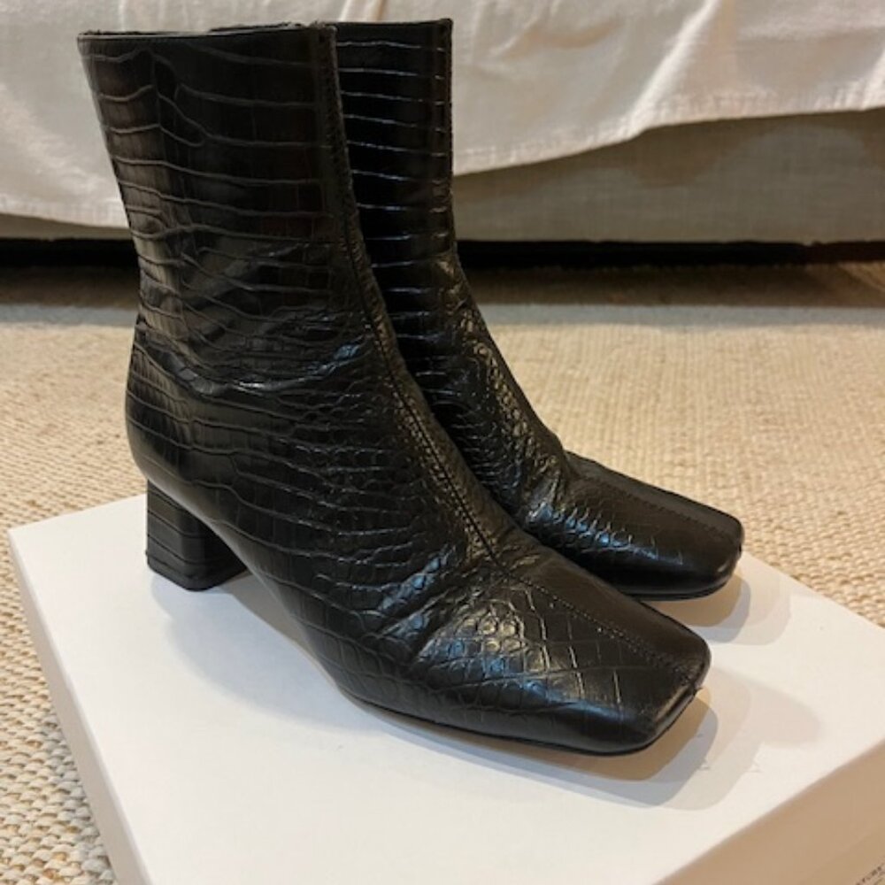 Vince Koren Black Croc leather ankle boots - size US 8 (EU38)